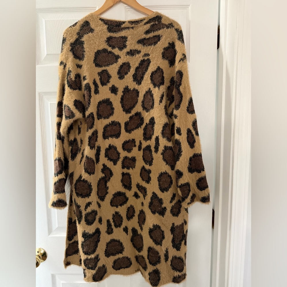 Dreamers Tan and Brown Animal Print Sweater - Picture 2 of 2